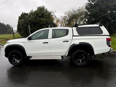 2019 Mitsubishi Triton - Thumbnail