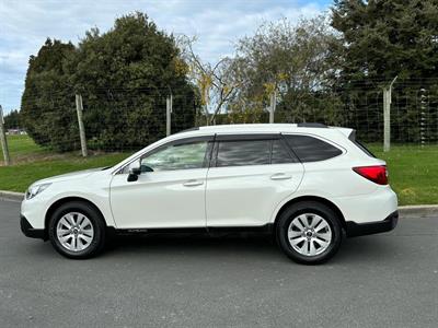 2015 Subaru Outback - Thumbnail