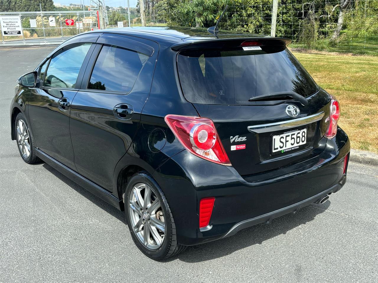 2011 Toyota Vitz