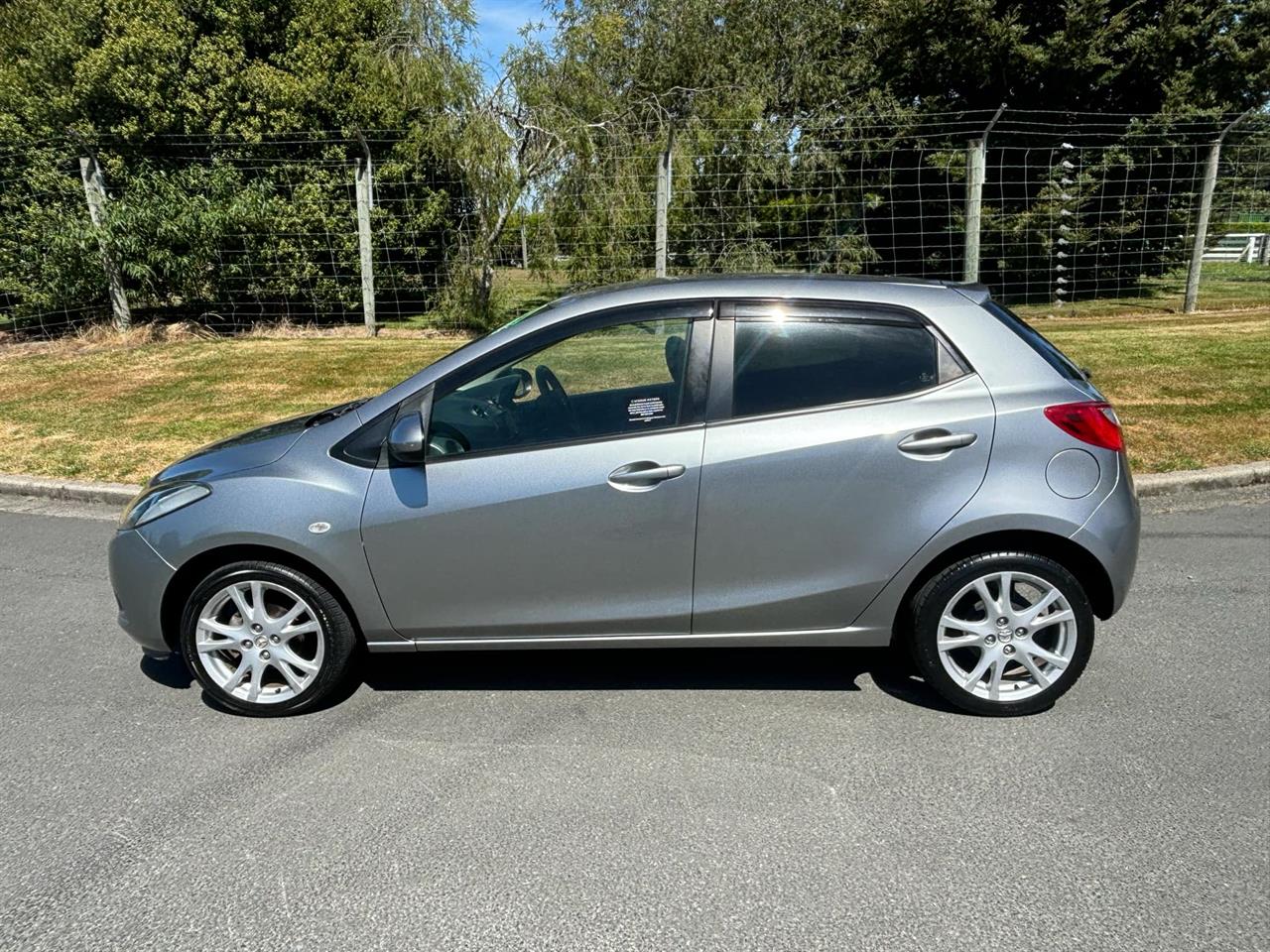 2009 Mazda Demio