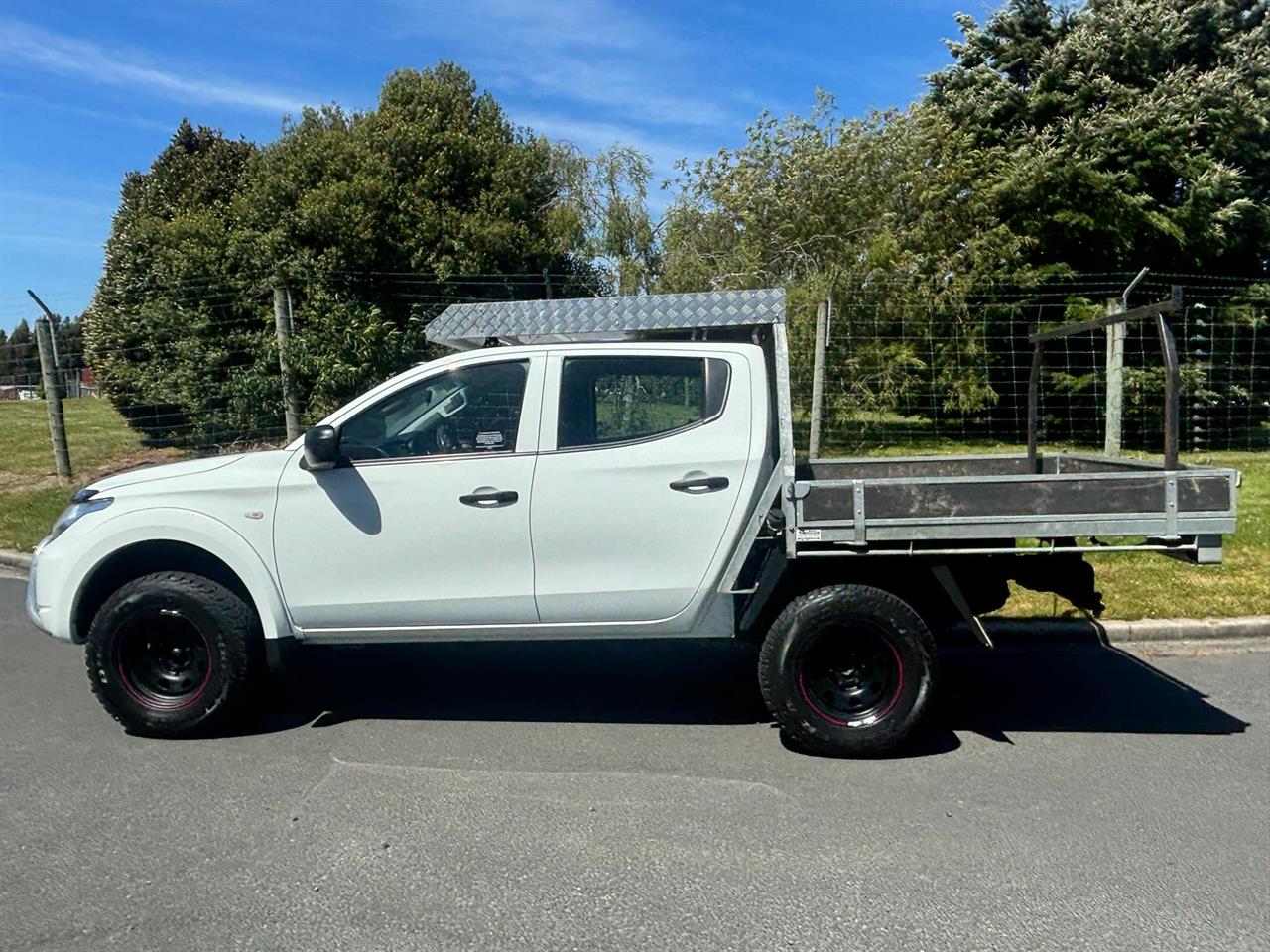 2016 Mitsubishi Triton